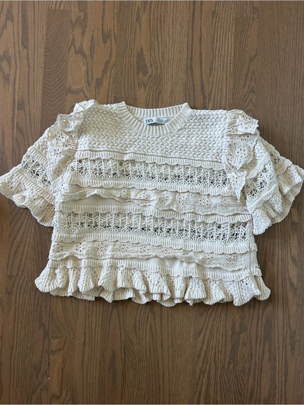 Zara Short Sleeve Crochet Sweater Top Cream size large